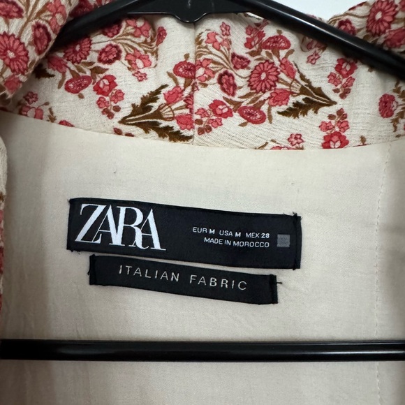 Zara Women’s Open Front Floral Print Italian Fabric Jacket, Size Medium - Picture 3 of 3
